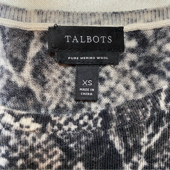 Talbots Pure Merino Wool Women’s Sweater XS Long Bishop Sleeve Gray Snake Print - Picture 3 of 12